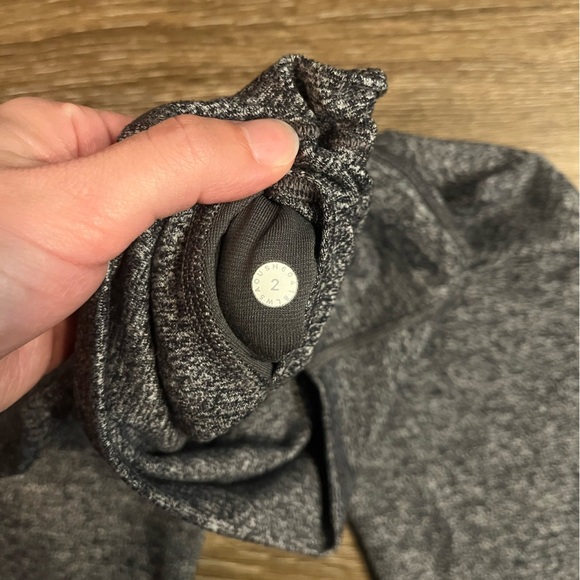 Lululemon Wunder Under Hi-Rise 7/8 Tight 25" in Heathered Black Size 2 - Picture 7 of 7